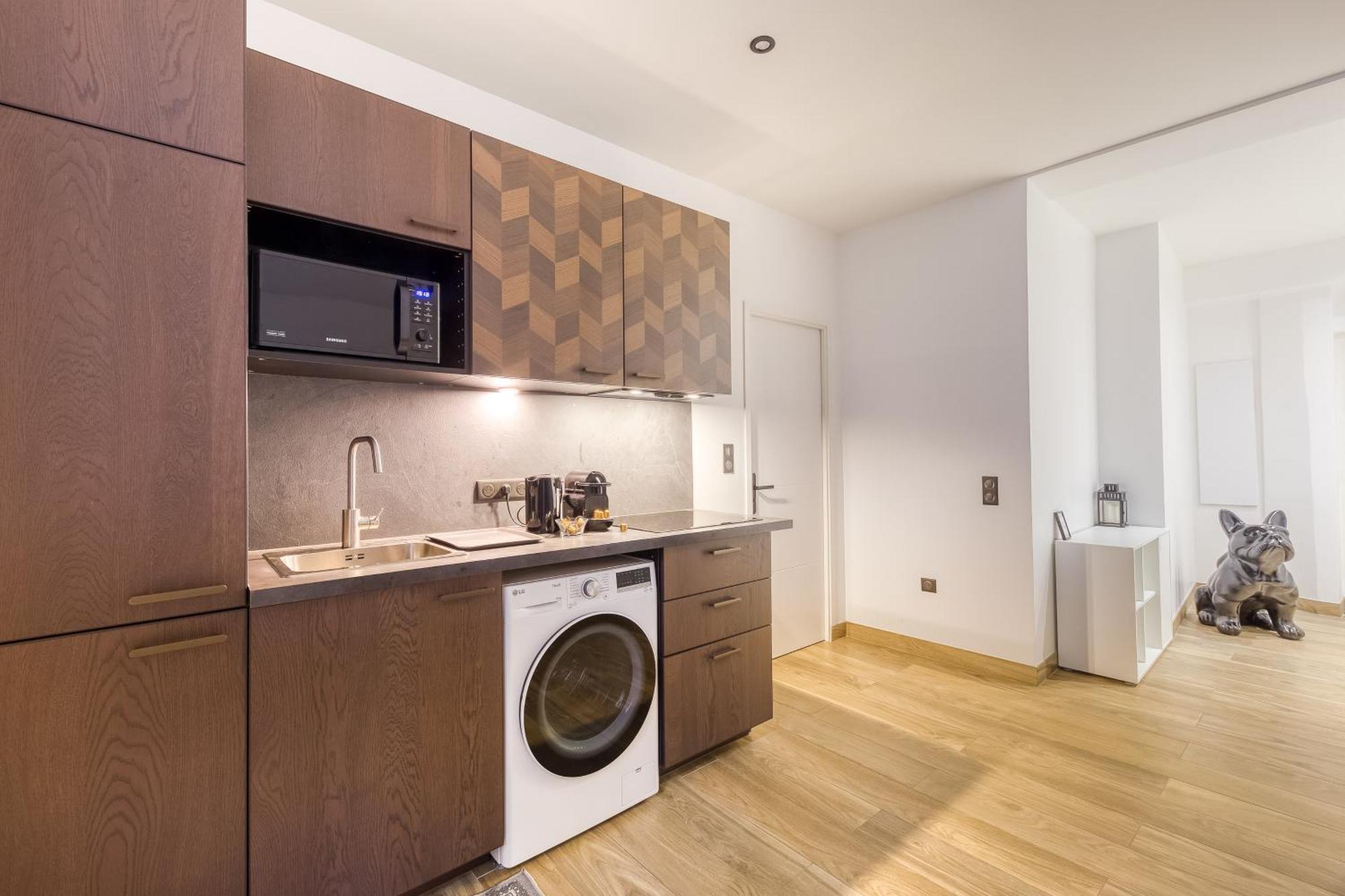 Parking Gratuit - Montmartre Charme & Patio Prive - Sacre-coeur Metro Anvers Appartement Paris